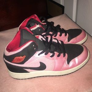 Nike air Jordan size 6Y